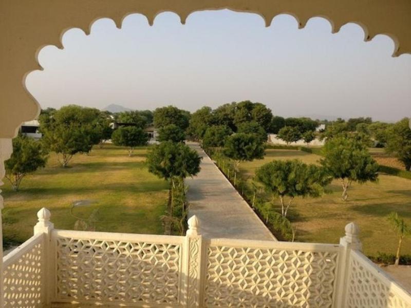 Tej Mahal Palace Bandikui Ngoại thất bức ảnh
