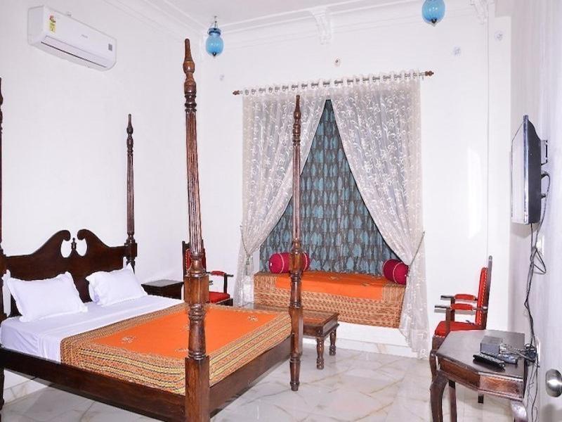 Tej Mahal Palace Bandikui Ngoại thất bức ảnh